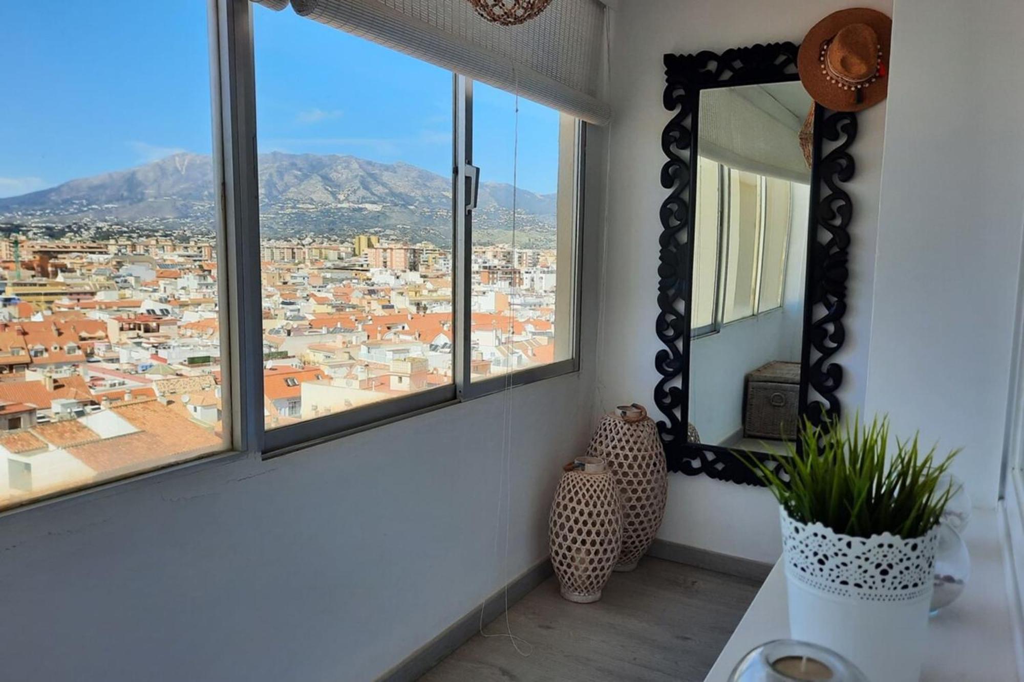 Paseo Del Rey - Fuengirola 2 Bedrooms Oceanfront Apartment מראה חיצוני תמונה