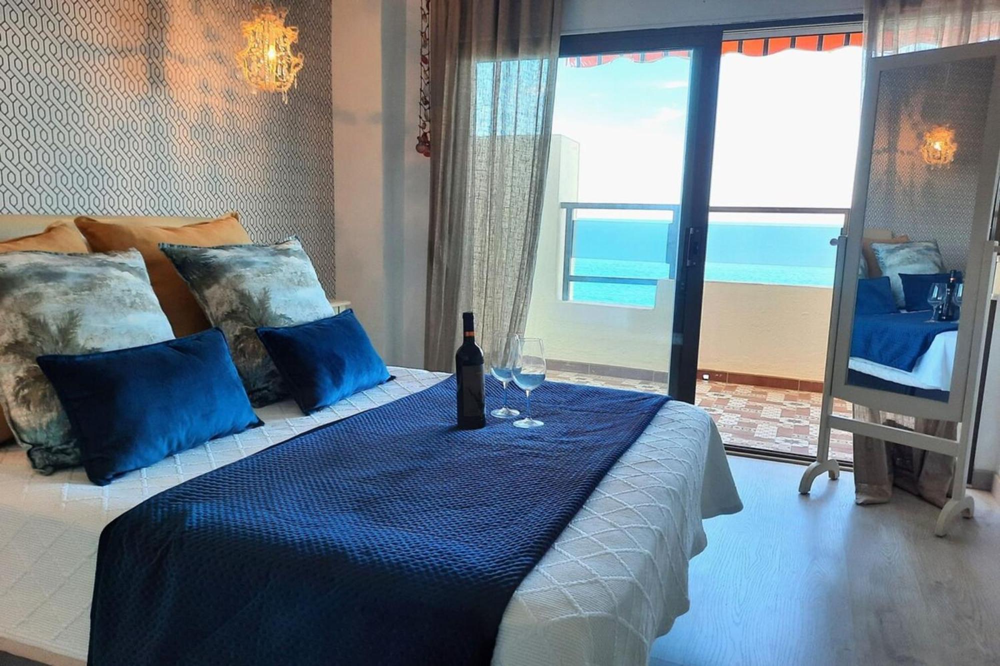 Paseo Del Rey - Fuengirola 2 Bedrooms Oceanfront Apartment מראה חיצוני תמונה